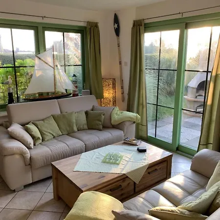 Spacious Near The Seabeach