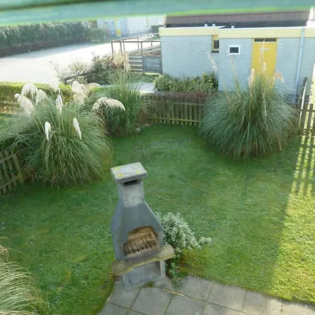 Appartamento Spacious Near The Seabeach De Zandloper