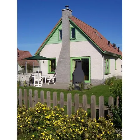 Spacious Near The Seabeach De Zandloper